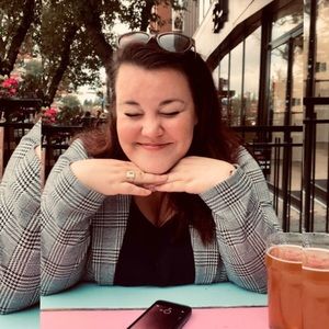 Meet your Posher, Rebecca